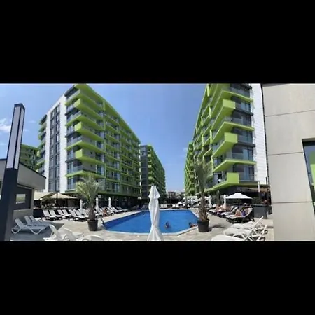 Alezzi Paradis Appartement Năvodari